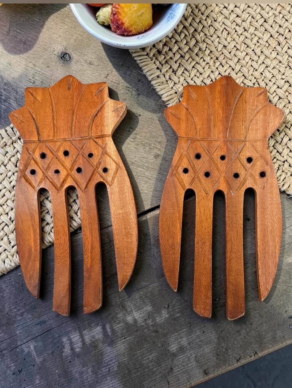 Vintage Hawaiian Kamani Wood Hawaii Pineapple Salad Tossing Hands